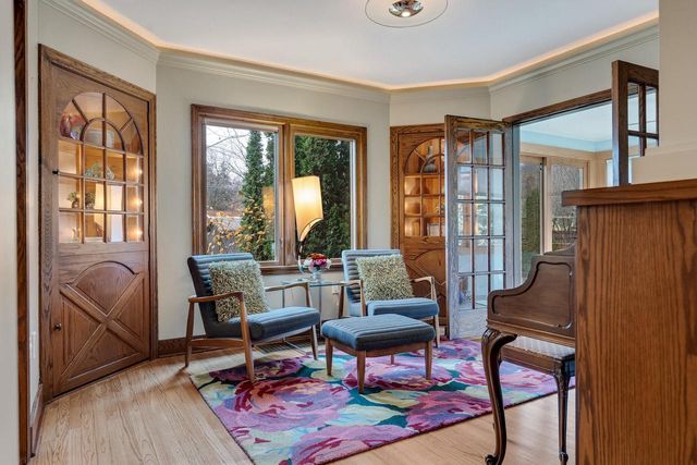 2707 Main STREET, La Crosse, WI 54601