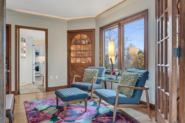 2707 Main STREET, La Crosse, WI 54601