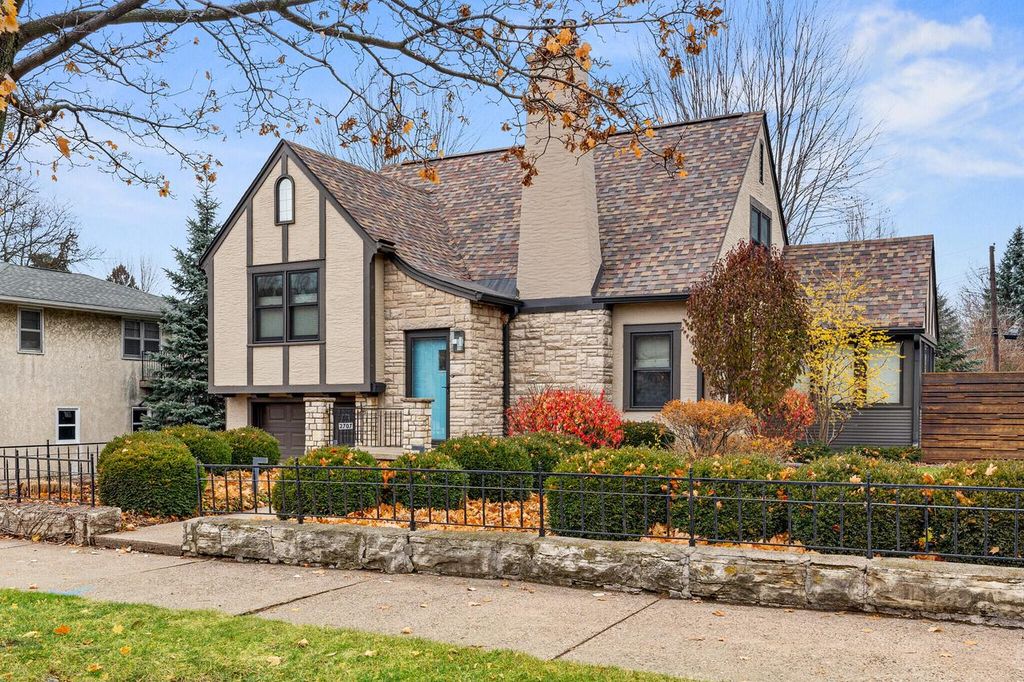 2707 Main STREET, La Crosse, WI 54601