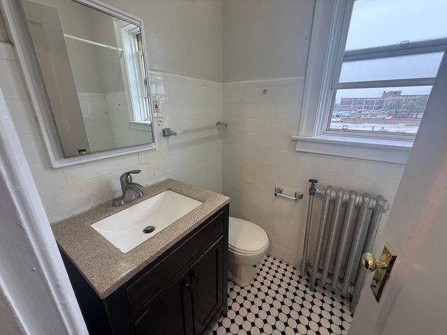 6748 N Ashland Avenue 512, Chicago, IL 60626