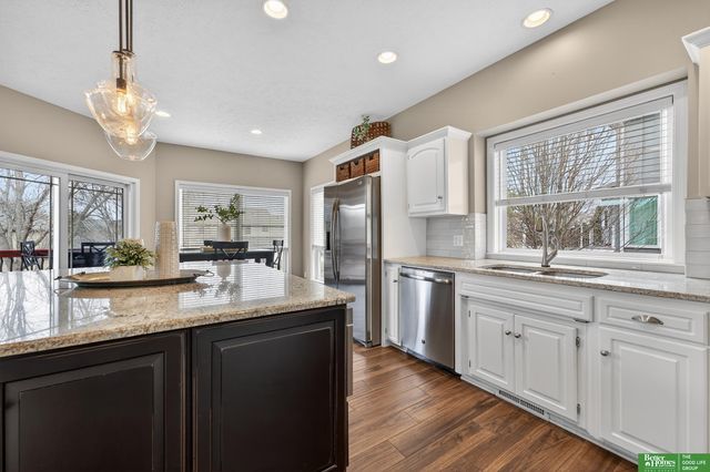 17610 T Street, Omaha, NE 68135