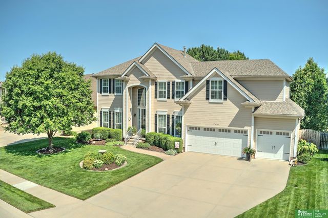 17610 T Street, Omaha, NE 68135