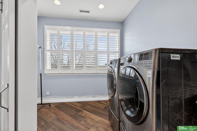 17610 T Street, Omaha, NE 68135