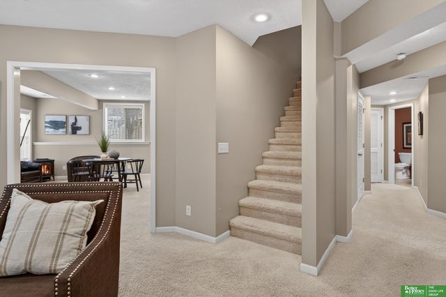 17610 T Street, Omaha, NE 68135