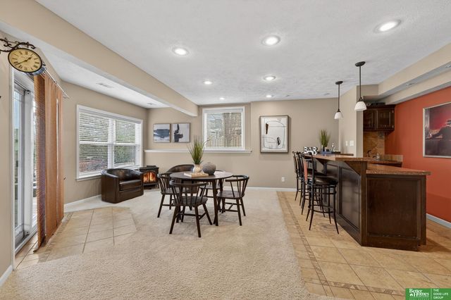 17610 T Street, Omaha, NE 68135