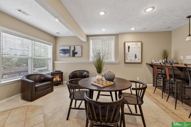 17610 T Street, Omaha, NE 68135