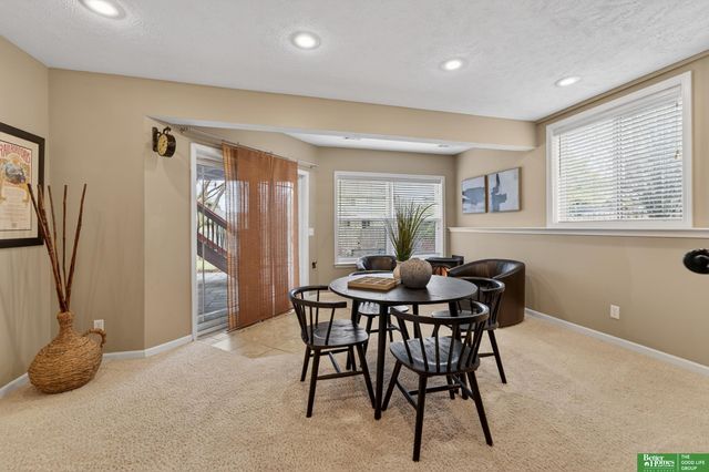 17610 T Street, Omaha, NE 68135