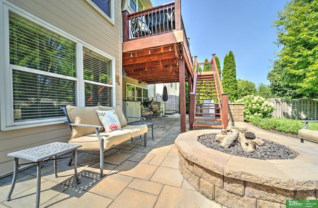 17610 T Street, Omaha, NE 68135