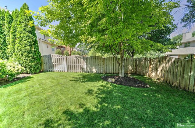 17610 T Street, Omaha, NE 68135