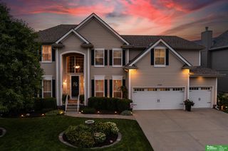 17610 T Street, Omaha, NE 68135