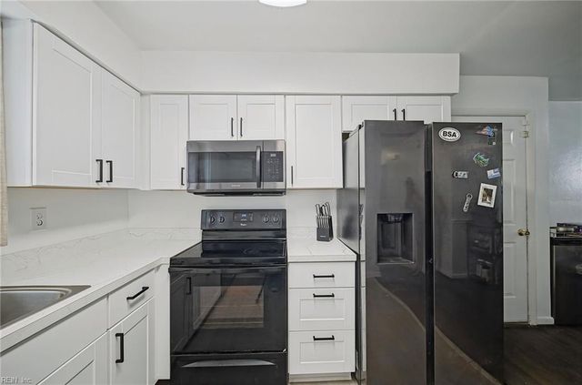 718 Osborn AVE, Chesapeake, VA 23325