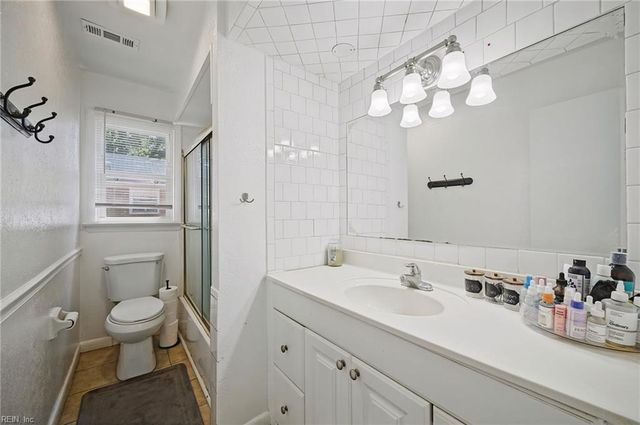 718 Osborn AVE, Chesapeake, VA 23325