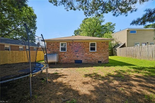 718 Osborn AVE, Chesapeake, VA 23325