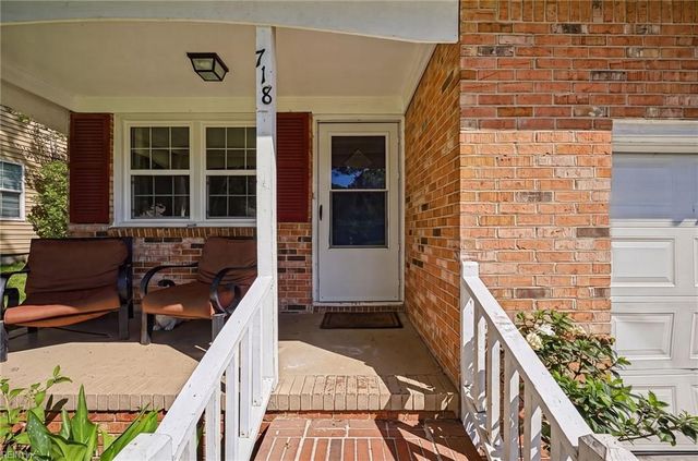 718 Osborn AVE, Chesapeake, VA 23325