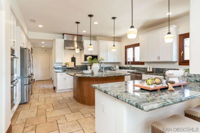 14238 Via Michelangelo, San Diego, CA 92129