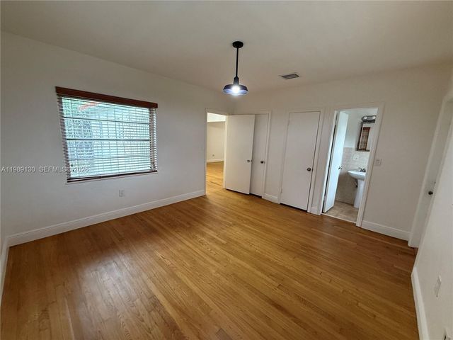 2151 SW 21st Ter, Miami, FL 33145