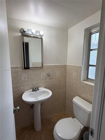 2151 SW 21st Ter, Miami, FL 33145