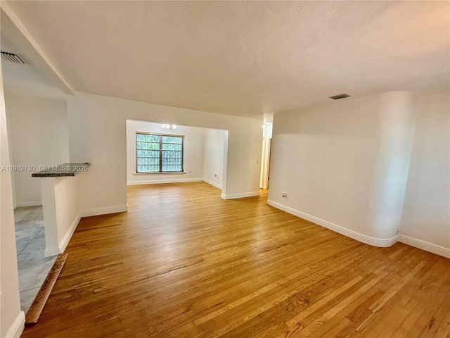 2151 SW 21st Ter, Miami, FL 33145