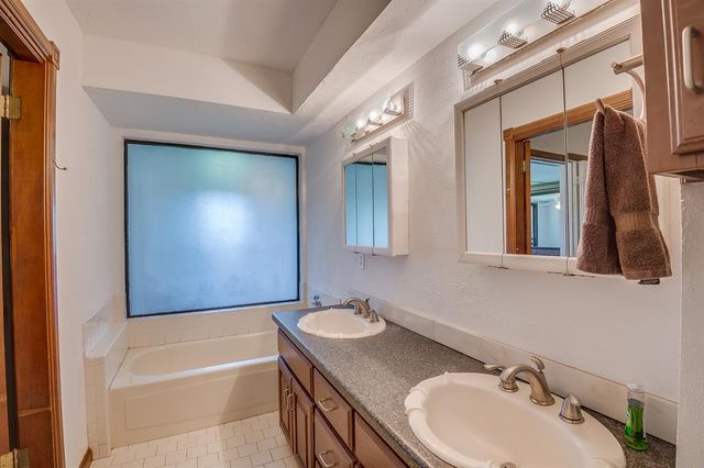 9716 Rail Road, Midwest City, OK 73130
