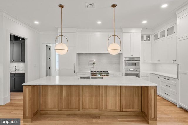 25 SANDRINGHAM RD, Bala Cynwyd, PA 19004