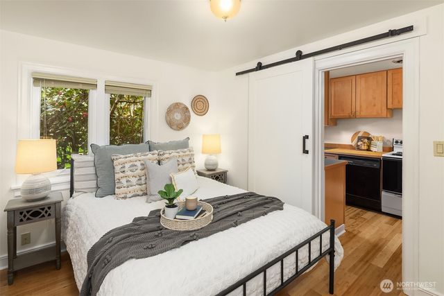 548 NE 102nd Street, Seattle, WA 98125