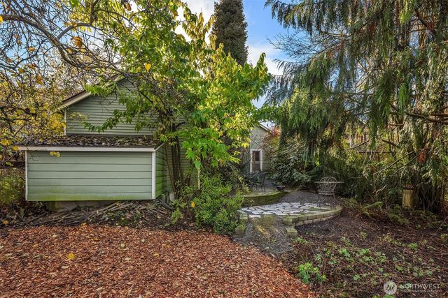 548 NE 102nd Street, Seattle, WA 98125