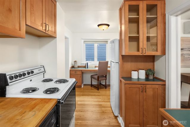 548 NE 102nd Street, Seattle, WA 98125