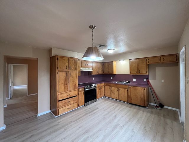 3624 Glenway St, Corpus Christi, TX 78415