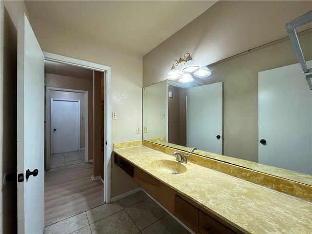 3624 Glenway St, Corpus Christi, TX 78415