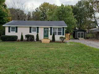 110 Ingles St, La Vergne, TN 37086