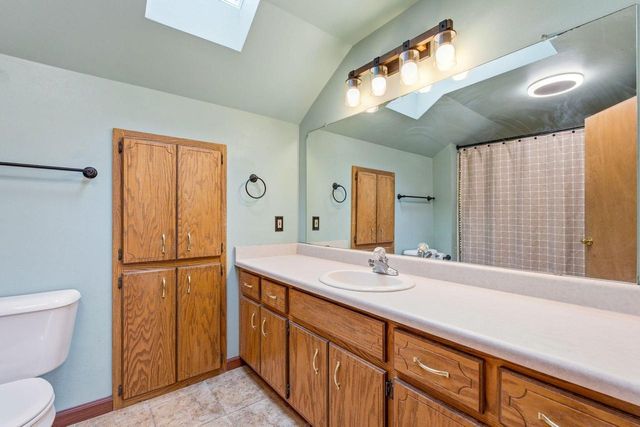 642 Small Farm ROAD, Mukwonago, WI 53149