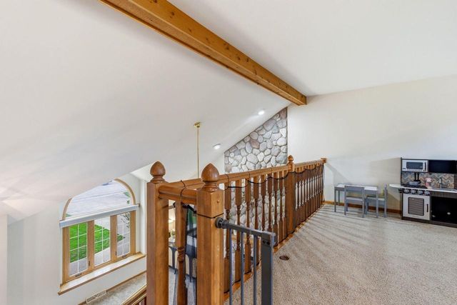 642 Small Farm ROAD, Mukwonago, WI 53149