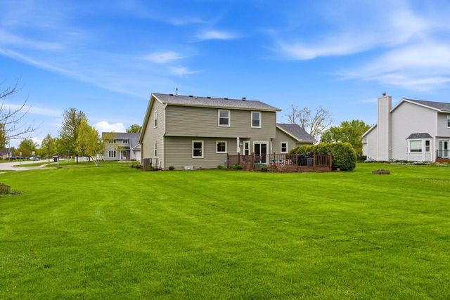 642 Small Farm ROAD, Mukwonago, WI 53149