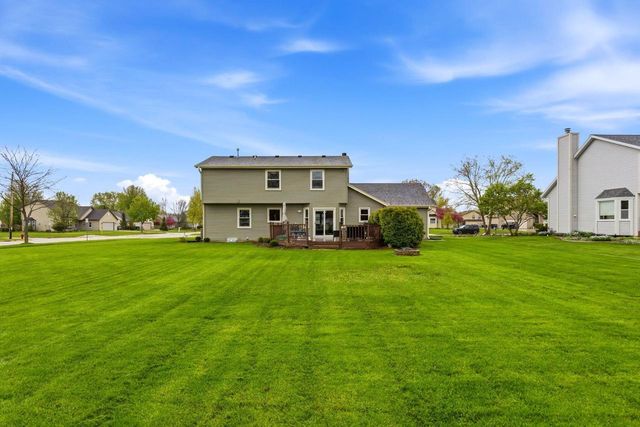 642 Small Farm ROAD, Mukwonago, WI 53149