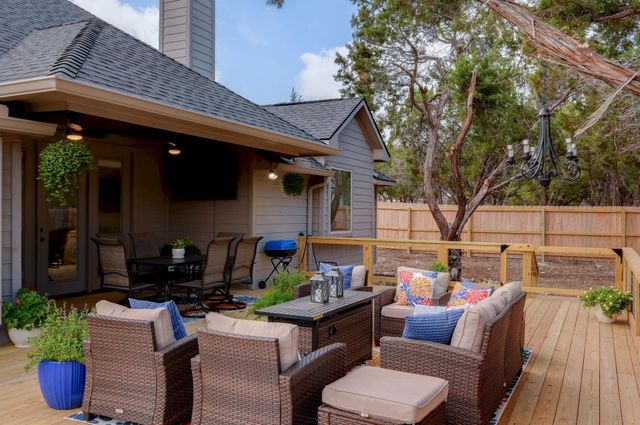 1 Sunset CIR, Wimberley, TX 78676