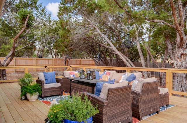 1 Sunset CIR, Wimberley, TX 78676