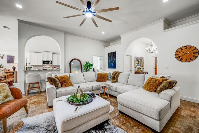 1 Sunset CIR, Wimberley, TX 78676