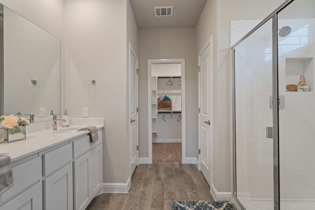 111 YUCCA Lane, Rhome, TX 76078
