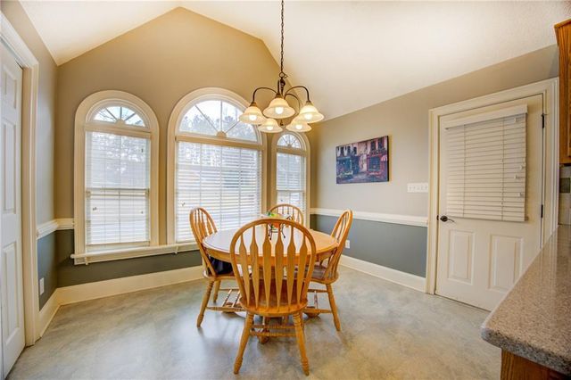 4720 Meadowlark SE Drive, Conyers, GA 30094