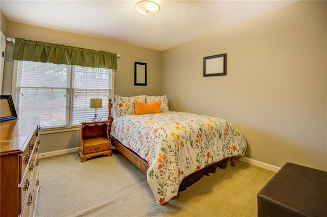 4720 Meadowlark SE Drive, Conyers, GA 30094