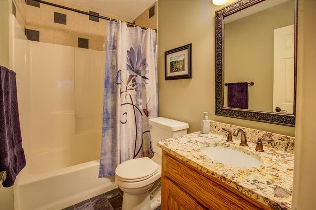 4720 Meadowlark SE Drive, Conyers, GA 30094