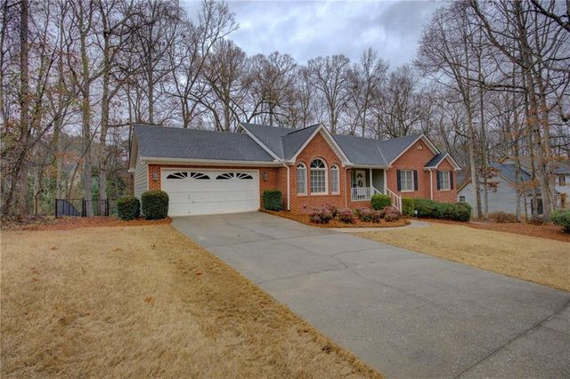 4720 Meadowlark SE Drive, Conyers, GA 30094