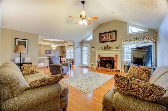 4720 Meadowlark SE Drive, Conyers, GA 30094