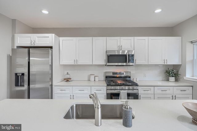 1420 KINGSWAY RD, Baltimore, MD 21218
