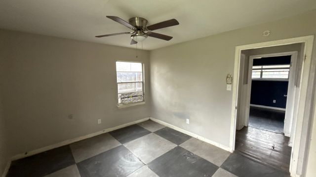 625 Midvale Drive, Dallas, TX 75232