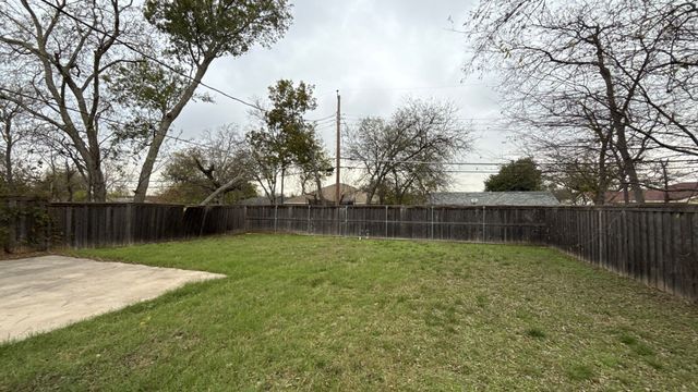 625 Midvale Drive, Dallas, TX 75232