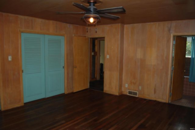 2310 Homewood Avenue, Mishawaka, IN 46544