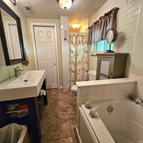 507 N Us Highway 231 Highway, Spencer, IN 47460