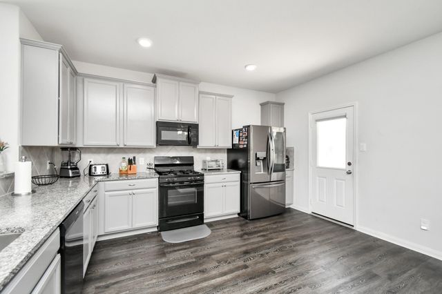 6145 White Oak Leaf Loop, Conroe, TX 77303