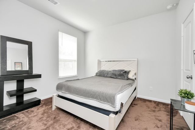 6145 White Oak Leaf Loop, Conroe, TX 77303